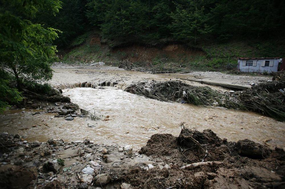 Τέσσερις νεκροί από πλημμύρες στη Ρουμανία