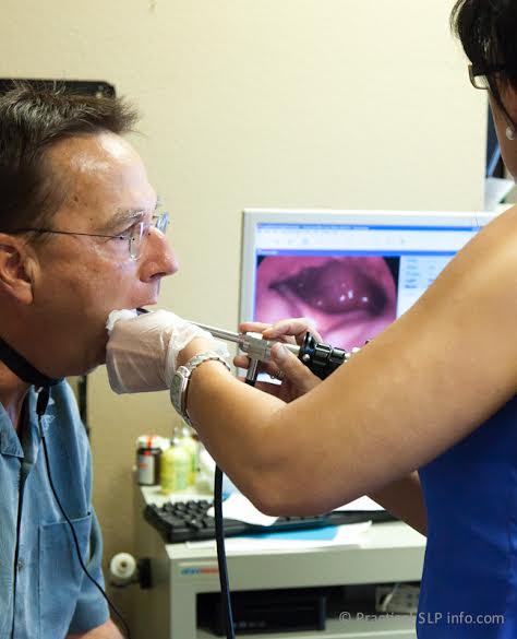 Υπερκεράτωση και λευκοπλακία φωνητικών χορδών