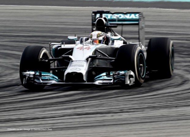 Νίκησε και στην Κίνα ο Χάμιλτον