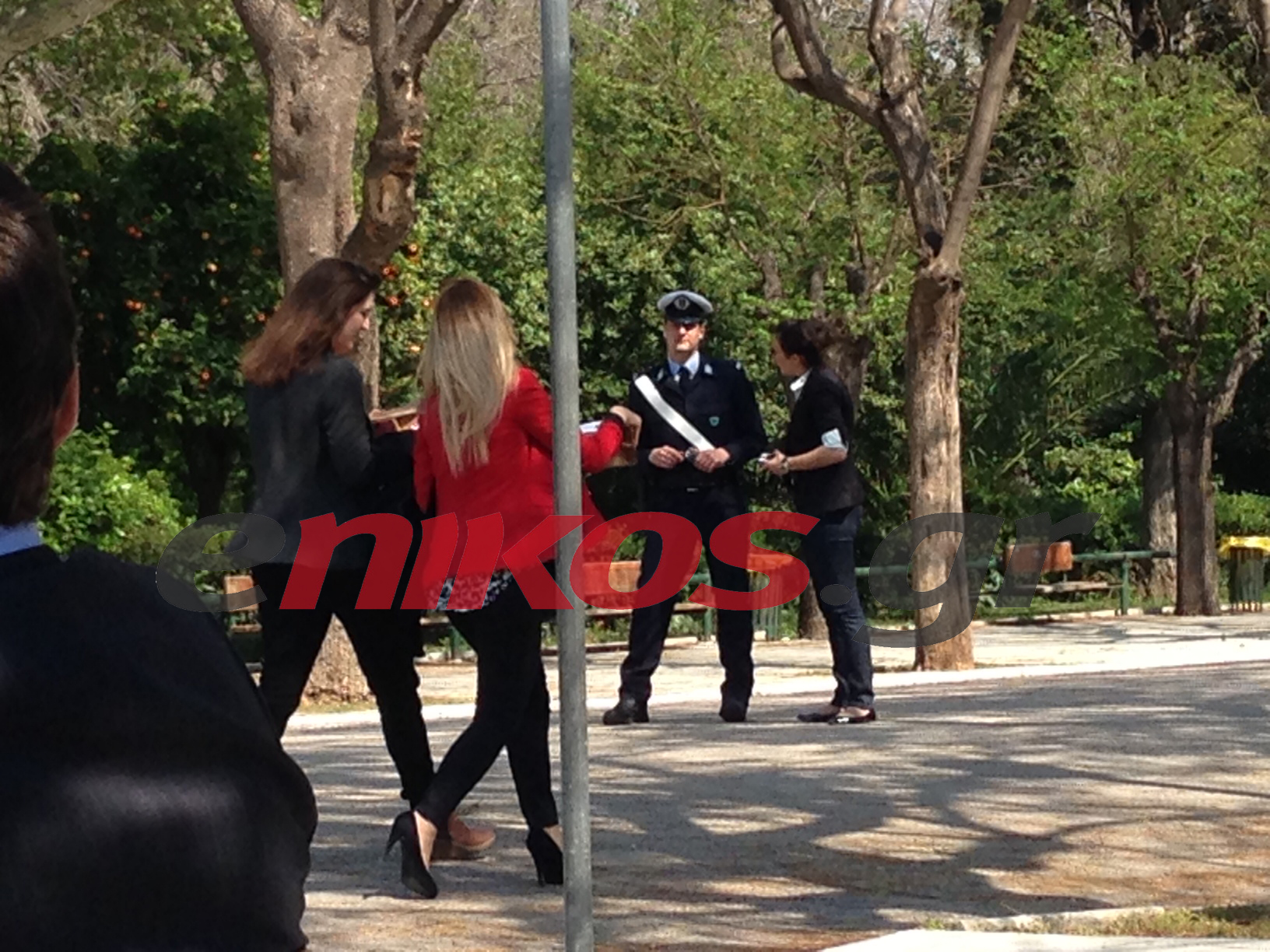 ΦΩΤΟ-“Έφτασαν” πίτσες στο Ζάππειο