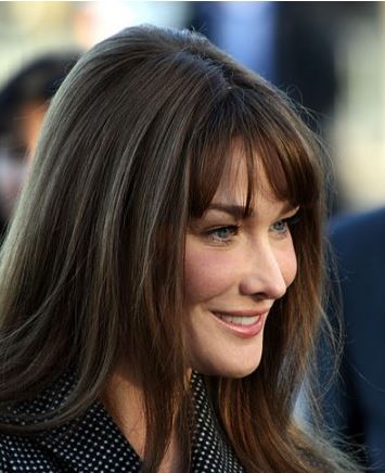 Η Μπρούνι με εκπομπή στο BBC