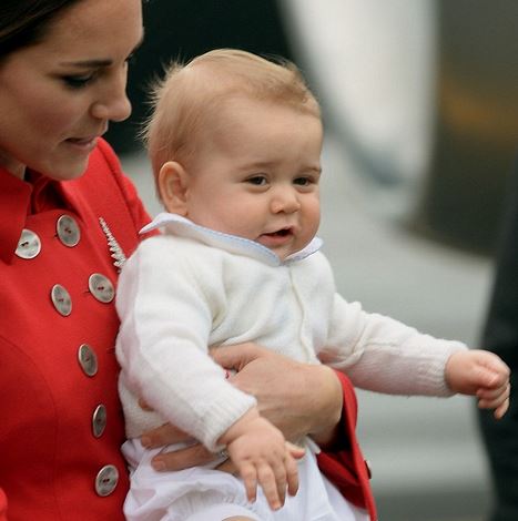 ΦΩΤΟ-Ο μικρός πρίγκιπας έγινε… είδωλο