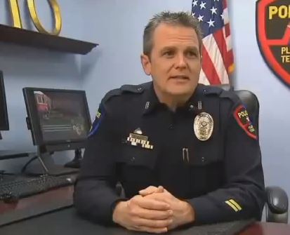 ΒΙΝΤΕΟ-Δεν θα πιστέψετε τι έκανε αυτός ο αστυνομικός