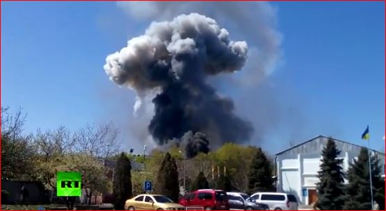 ΒΙΝΤΕΟ-Εξερράγη ελικόπτερο στο αεροδρόμιο του Σλαβιάνσκ