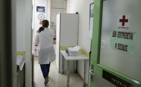 Στο νοσοκομείο δύο φοιτητές