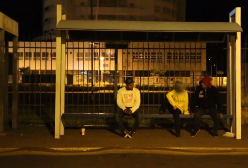 ΒΙΝΤΕΟ-Εκτέλεση στη στάση λεωφορείου