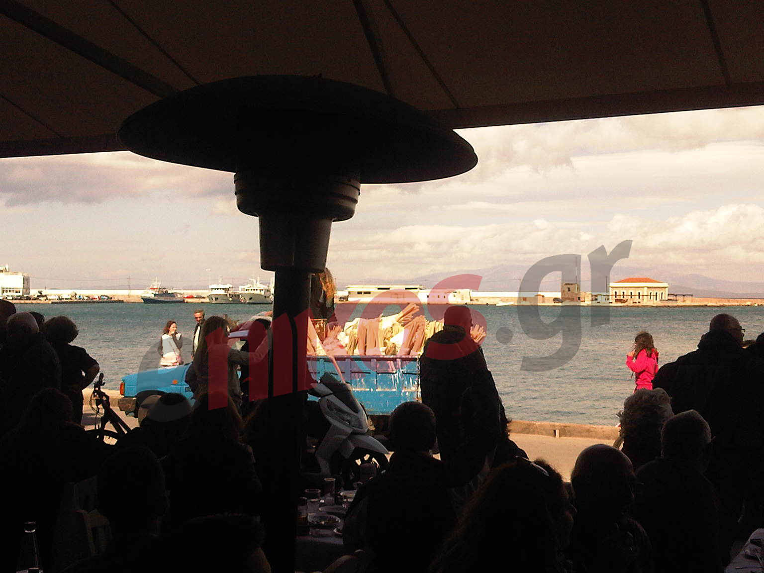 ΦΩΤΟ-Το κάλεσμα για τον ρουκετοπόλεμο