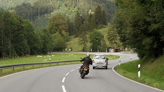 Προσπέρασε με ασφάλεια