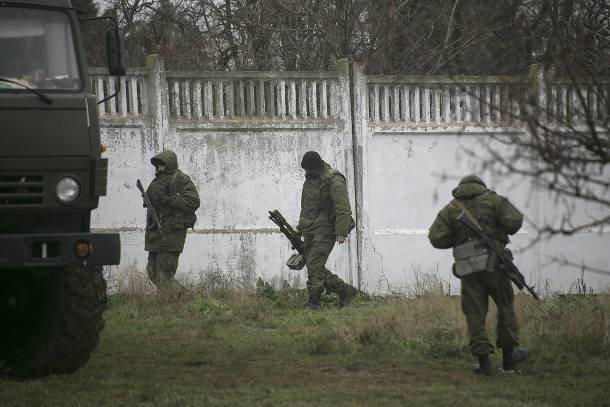 Κατέσχεσαν όπλα φιλορώσοι διαδηλωτές