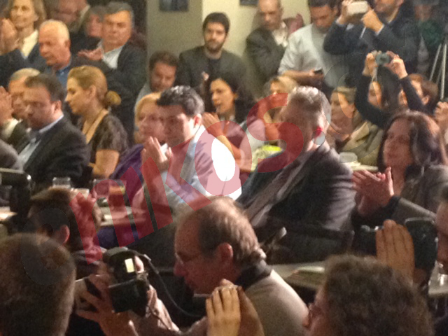 ΦΩΤΟ-Ο Ανδρέας Παπαδόπουλος στην παρουσίαση του βιβλίου