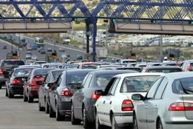 Σε εξέλιξη η έξοδος των Αθηναίων για το Πάσχα