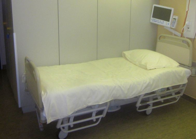 Γερμανία-Περιττές εγχειρήσεις για να “επιβιώσουν” τα νοσοκομεία