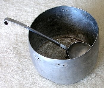 Τον σκότωσε και μετά τον έβρασε στην κατσαρόλα