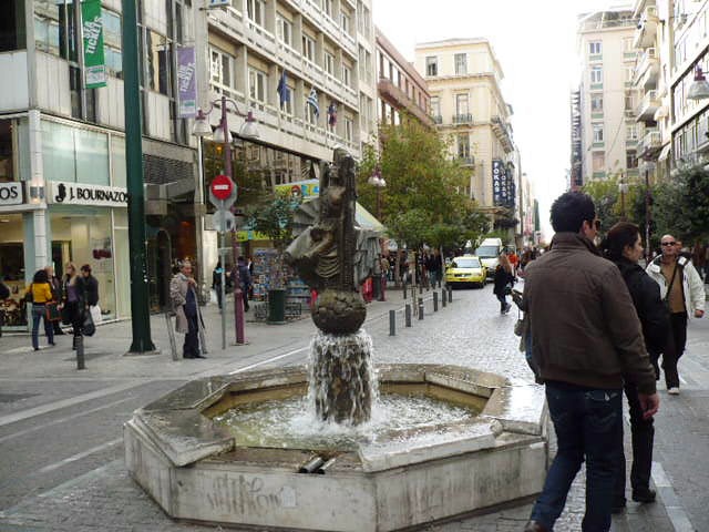 Συγκέντρωση διαμαρτυρίας στην Αθήνα για τις Κυριακές