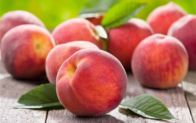 Τα ροδάκινα μπλοκάρουν τον καρκίνο του μαστού