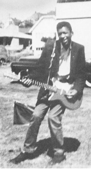 ΦΩΤΟ-Ποιος είναι ο θρύλος της Ροκ;