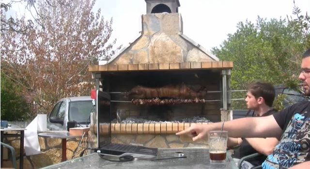 ΒΙΝΤΕΟ-SouvLEAP: Σουβλίστε το αρνί μέσα από το PC