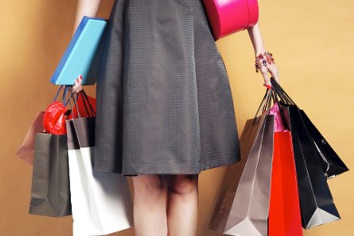 Σεΐχης θέλει 100 γυναίκες για να του ψωνίζουν