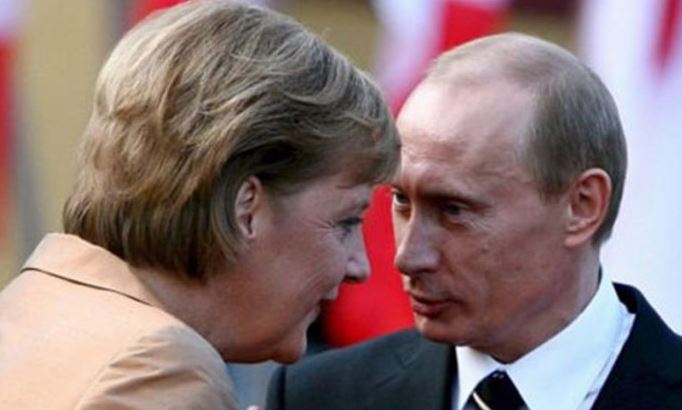 Μέρκελ-Πούτιν: Τα είπαν τηλεφωνικώς
