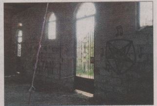 ΦΩΤΟ-ΣΟΚ από τελετές σατανιστών σε ναό