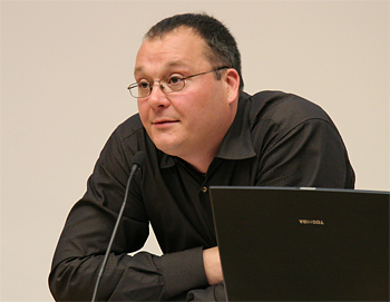 “Δεν υπάρχει στην Ευρώπη τάση προς ακροδεξιά κόμματα”