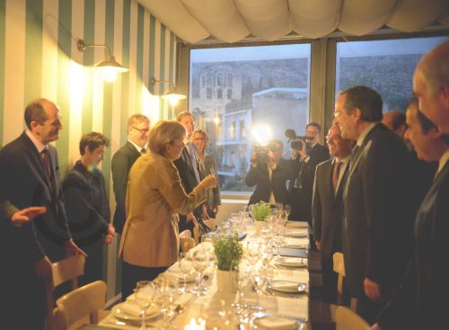 Ήθελε φωτογραφία με τη Μέρκελ