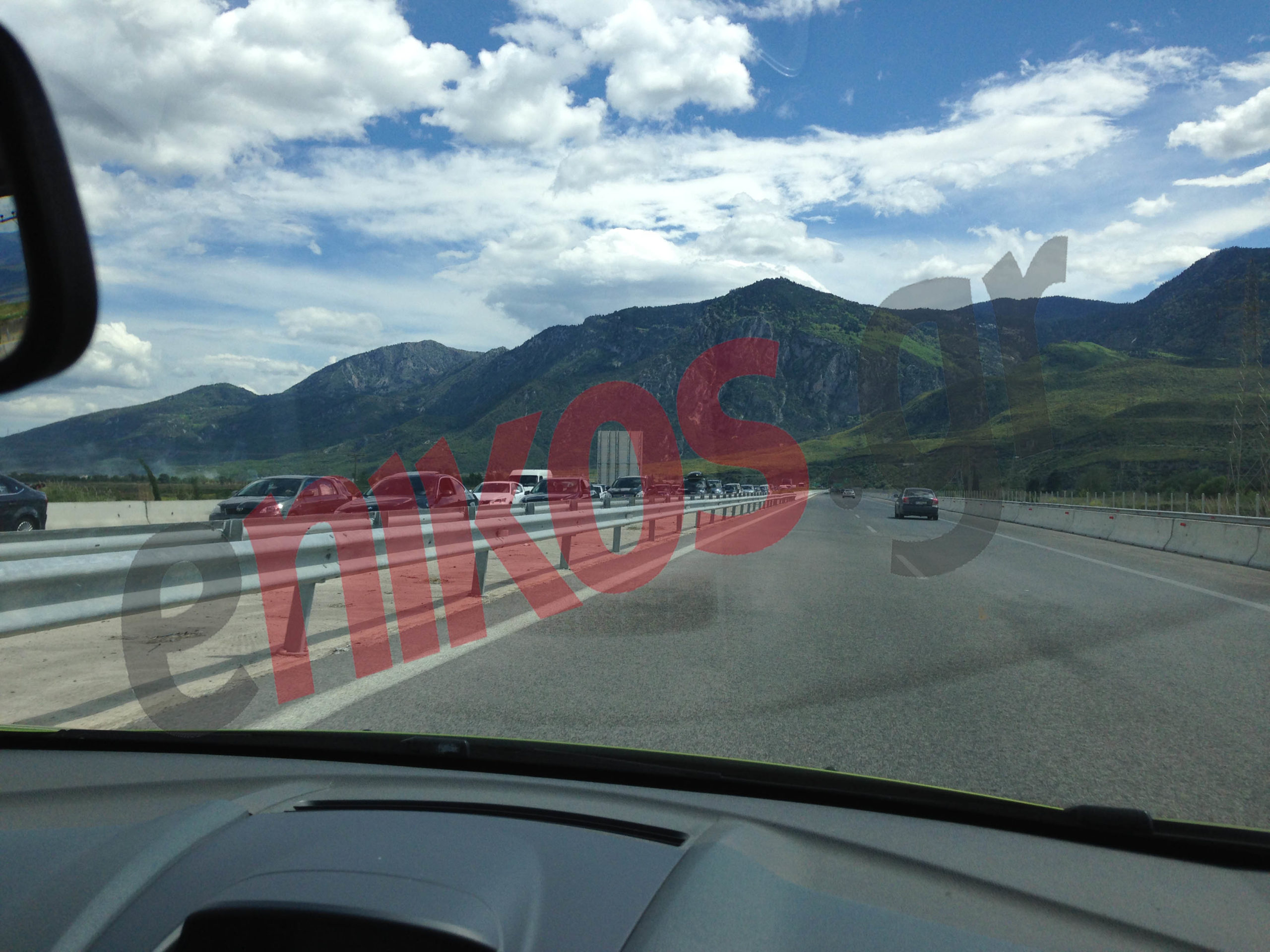 ΦΩΤΟ αναγνώστη -Απίστευτη ταλαιπωρία έξω από την Λαμία