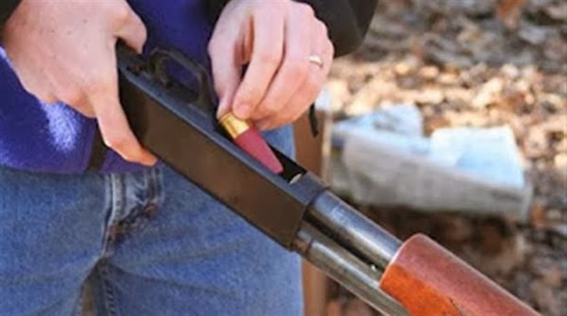 Πυροβόλησε τον πατέρα του με καραμπίνα