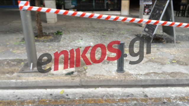 ΦΩΤΟ-Σπασμένες βιτρίνες στο κέντρο της Αθήνας