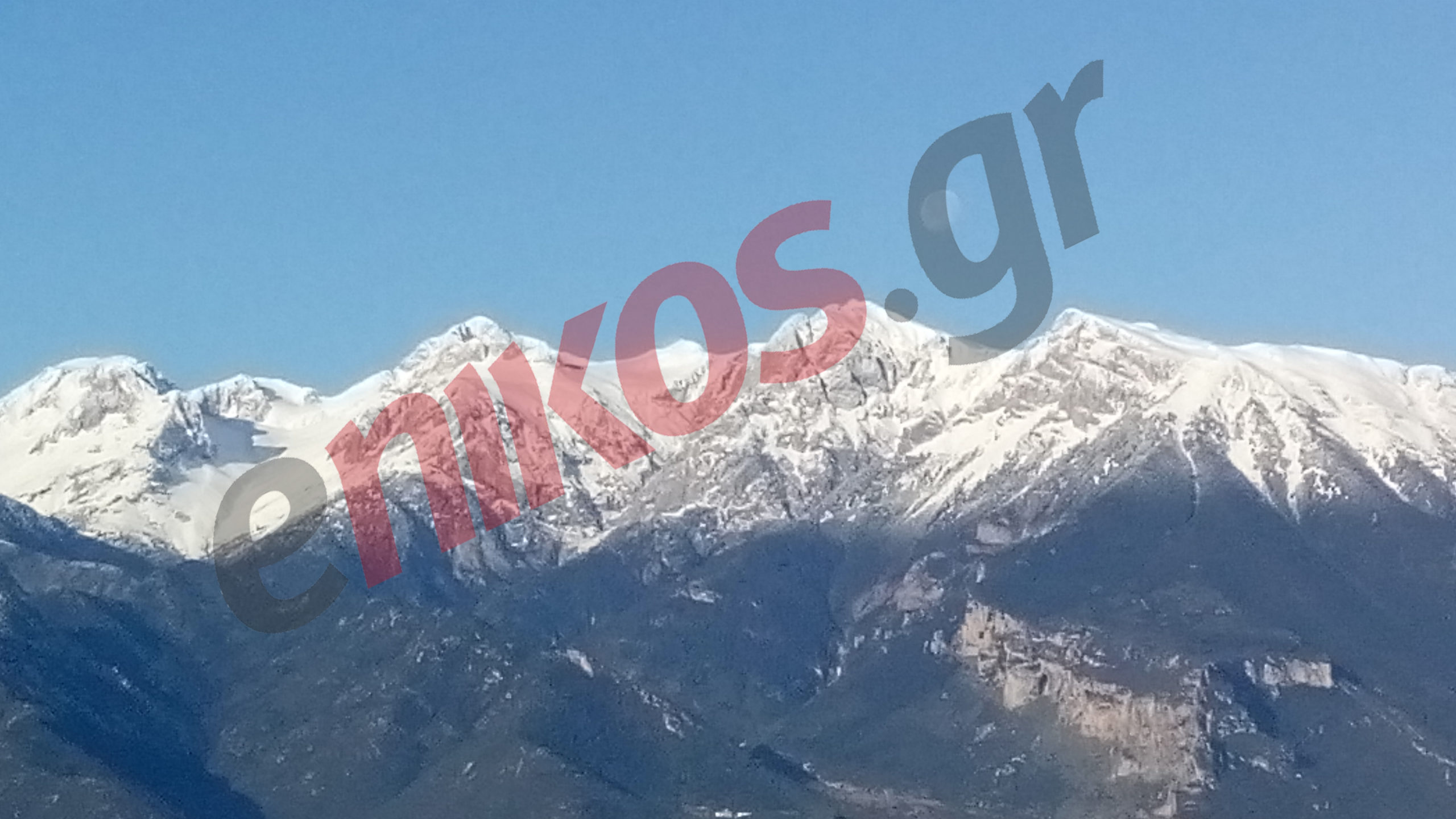 ΦΩΤΟ αναγνώστη- Χιονισμένος ο Παρνασσός