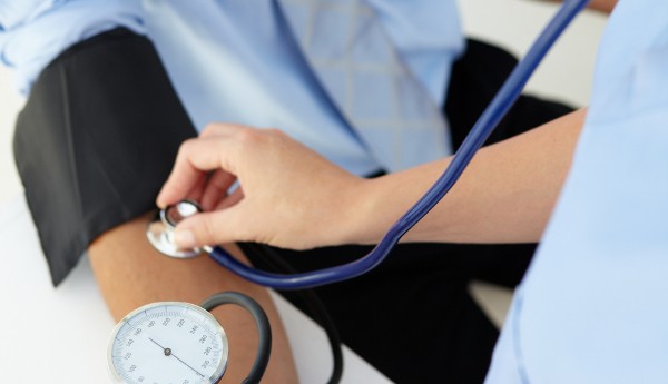 6 απλά πράγματα που πρέπει να κάνεις αν έχεις υπέρταση