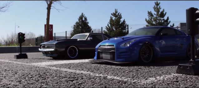 ΒΙΝΤΕΟ-Fast and Furious υπό… κλίμακα