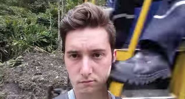 ΒΙΝΤΕΟ-Αντί για selfie… κλωτσιά