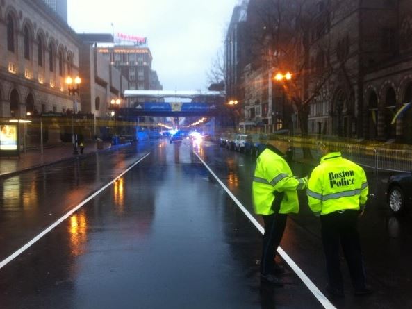 ΤΩΡΑ-Συναγερμός στη Βοστώνη: Ύποπτα σακίδια ερευνούν οι αρχές