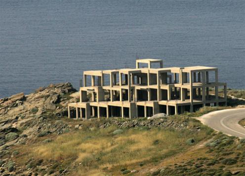 Αυθαίρετα: “Παράθυρο” με θέα τη θάλασσα