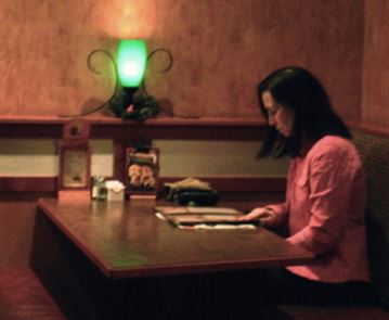 Δεν θέλετε να τρώτε μόνοι σας; Δείτε τη λύση