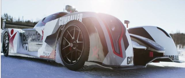 ΒΙΝΤΕΟ-Drift στο χιόνι με supercar