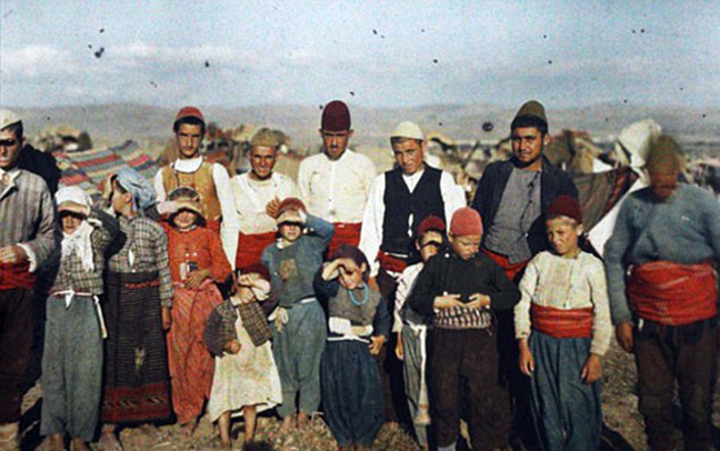 Perierga.gr -  Οι πρώτες έγχρωμες φωτογραφίες στον κόσμο