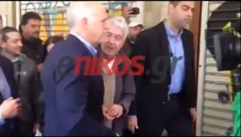 ΒΙΝΤΕΟ-Οι “πιστοί” του Παπανδρέου