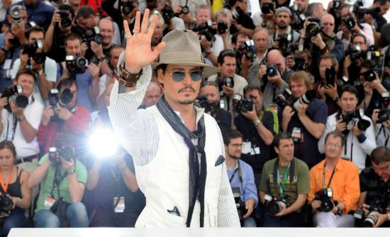 Ο Depp και η διαμαντένια βέρα