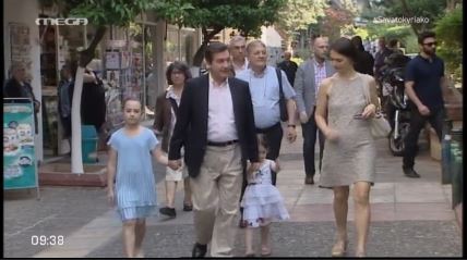 ΤΩΡΑ-Ψηφίζει ο Γιώργος Καμίνης