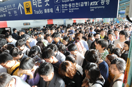 170 τραυματίες από τη σύγκρουση συρμών στη Σεούλ