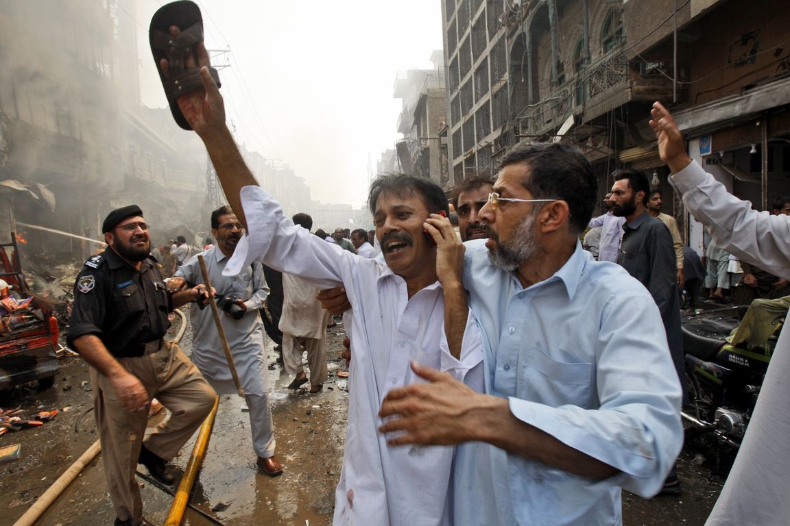 Νεκροί και τραυματίες από σεισμό στο Πακιστάν