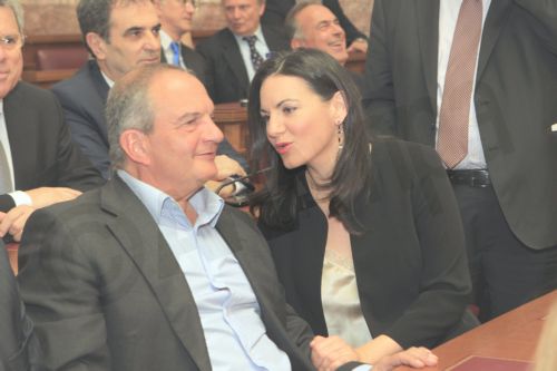 ΦΩΤΟ-Με ποια στελέχη της ΝΔ συνομίλησε ο Καραμανλής