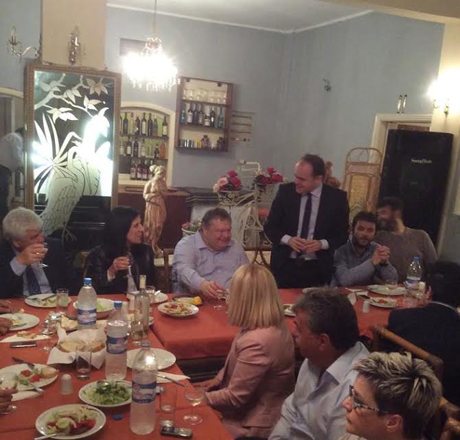 ΦΩΤΟ-Δείπνο Βενιζέλου στα Τρίκαλα