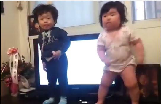 BINTEO-Με αυτόν τον χορό θα γελάσετε μέχρι δακρύων