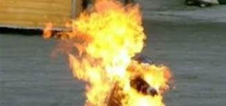 Πάτρα-Αυτοπυρπολήθηκε 20χρονος