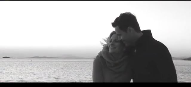 Η Παπαθωμά στο βίντεο κλιπ του Πετράκου