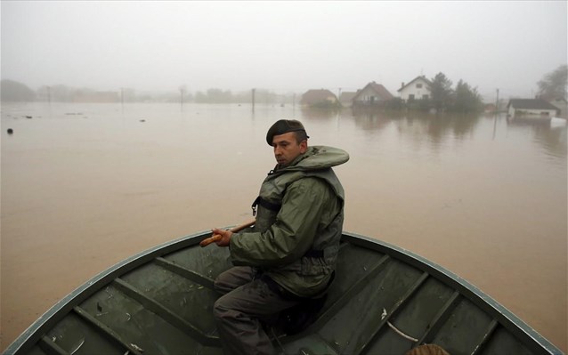 Διασώστες της ΕΜΑΚ έτοιμοι για τη Σερβία