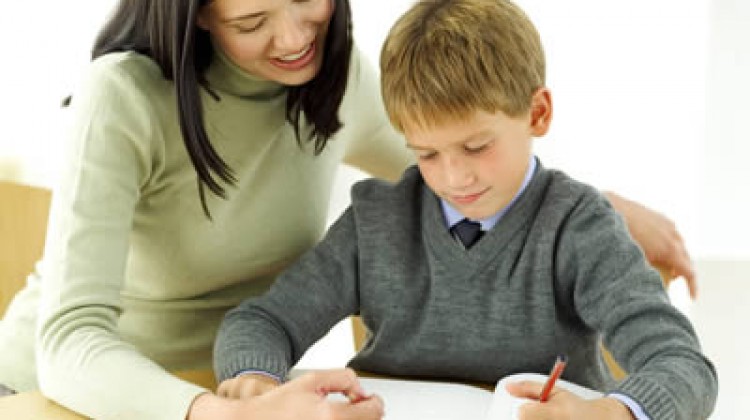 Τι γίνεται όταν το παιδί χρησιμοποιεί το αριστερό του χέρι;